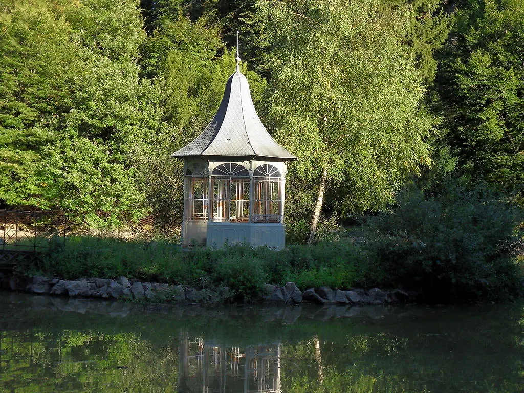 Bed & Breakfast Chateau De La Motte Noailly