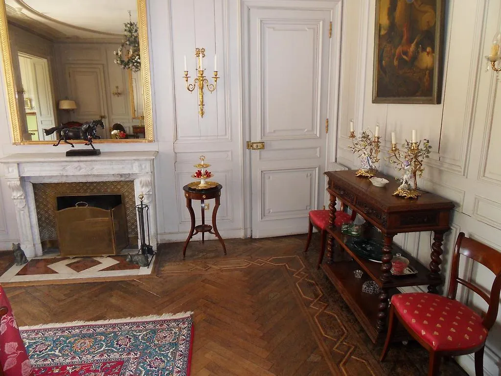 Chateau De La Motte Noailly 3*,