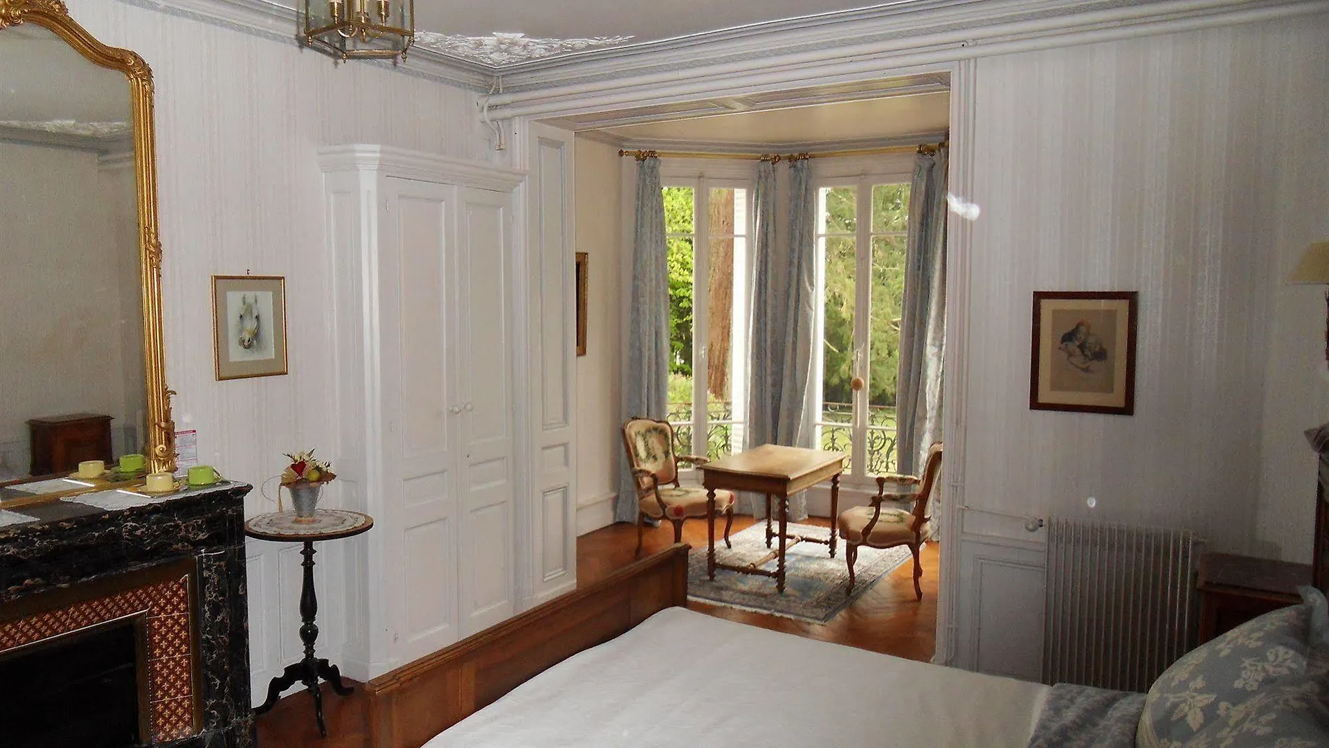 Bed & Breakfast Chateau De La Motte Noailly